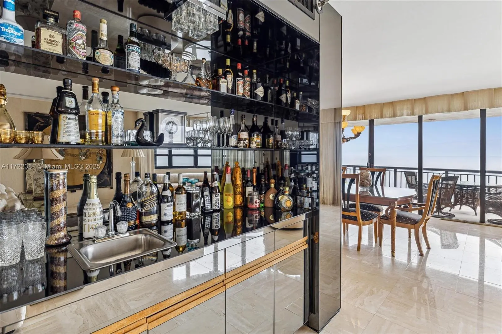10175 Collins Ave, #1202
