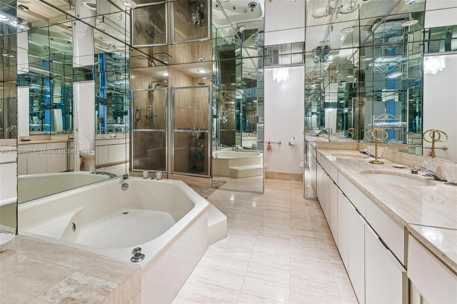 10175 Collins Ave, #1202