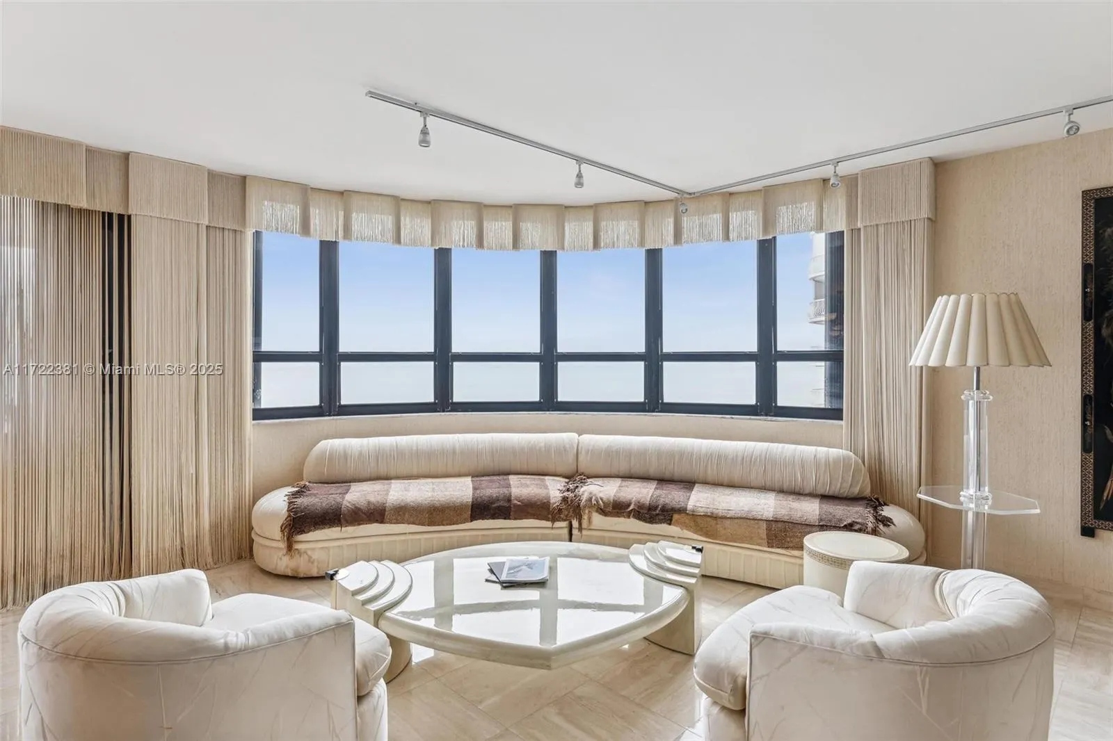 10175 Collins Ave, #1202