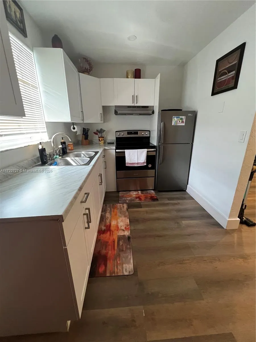 228 NW 9th Ave