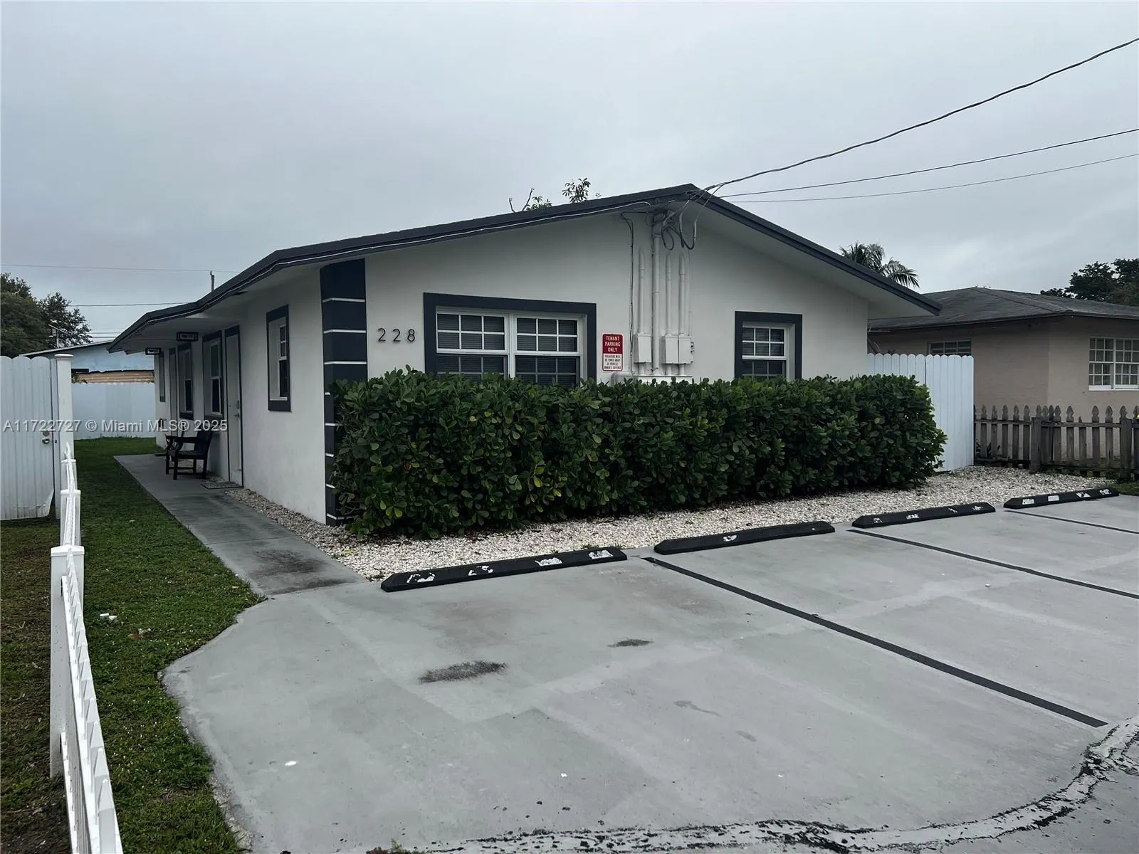228 NW 9th Ave