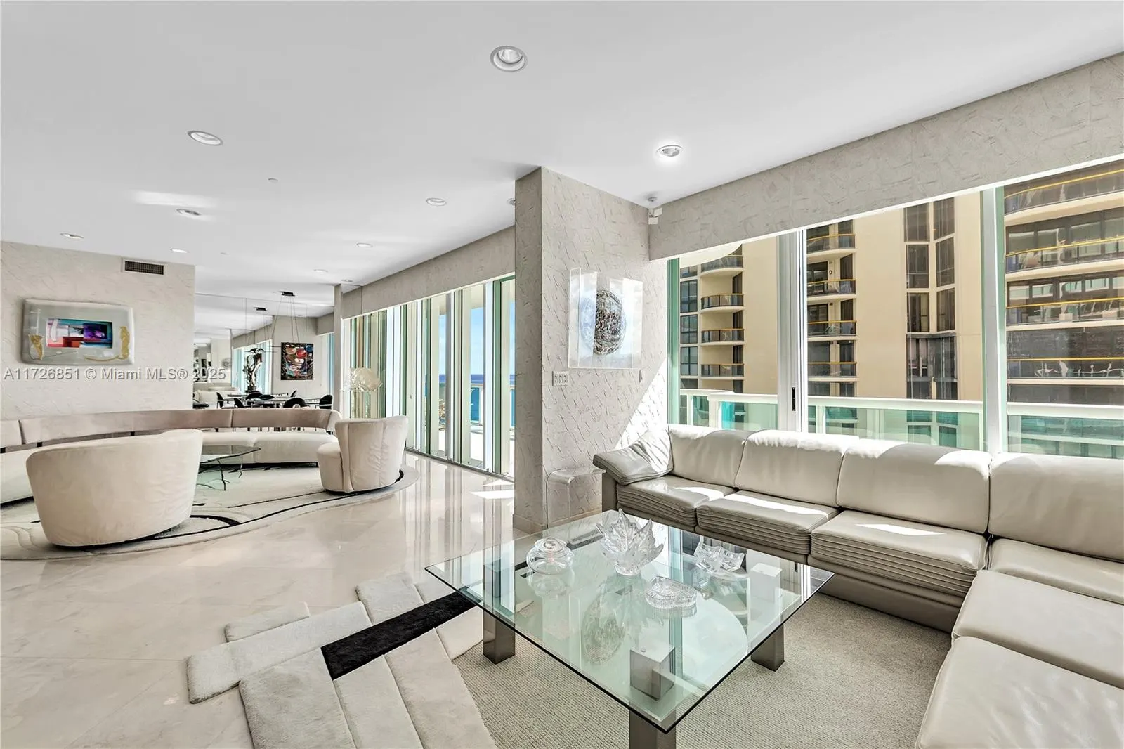 10101 Collins Ave, #11D+cabana