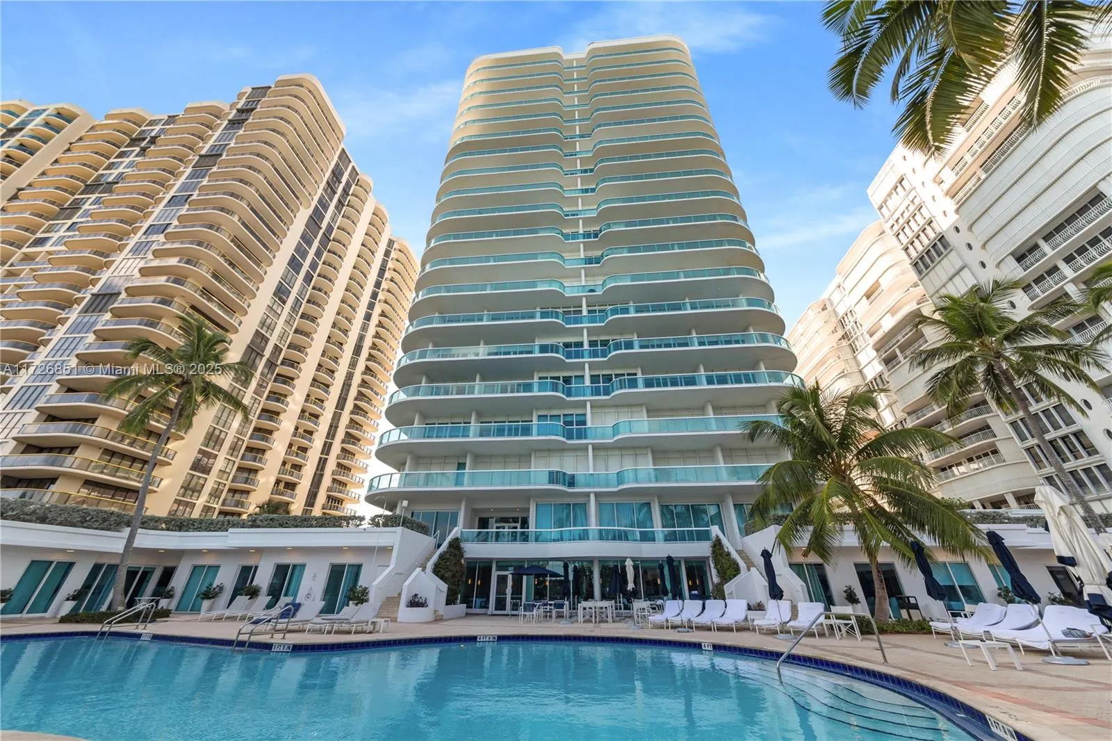 10101 Collins Ave, #11D+cabana