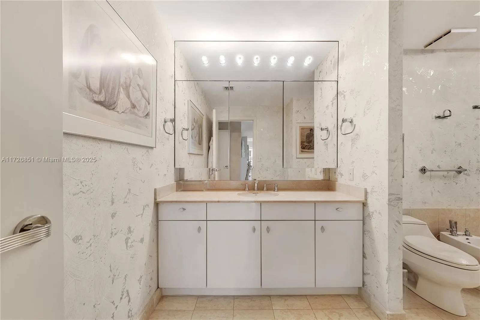 10101 Collins Ave, #11D+cabana