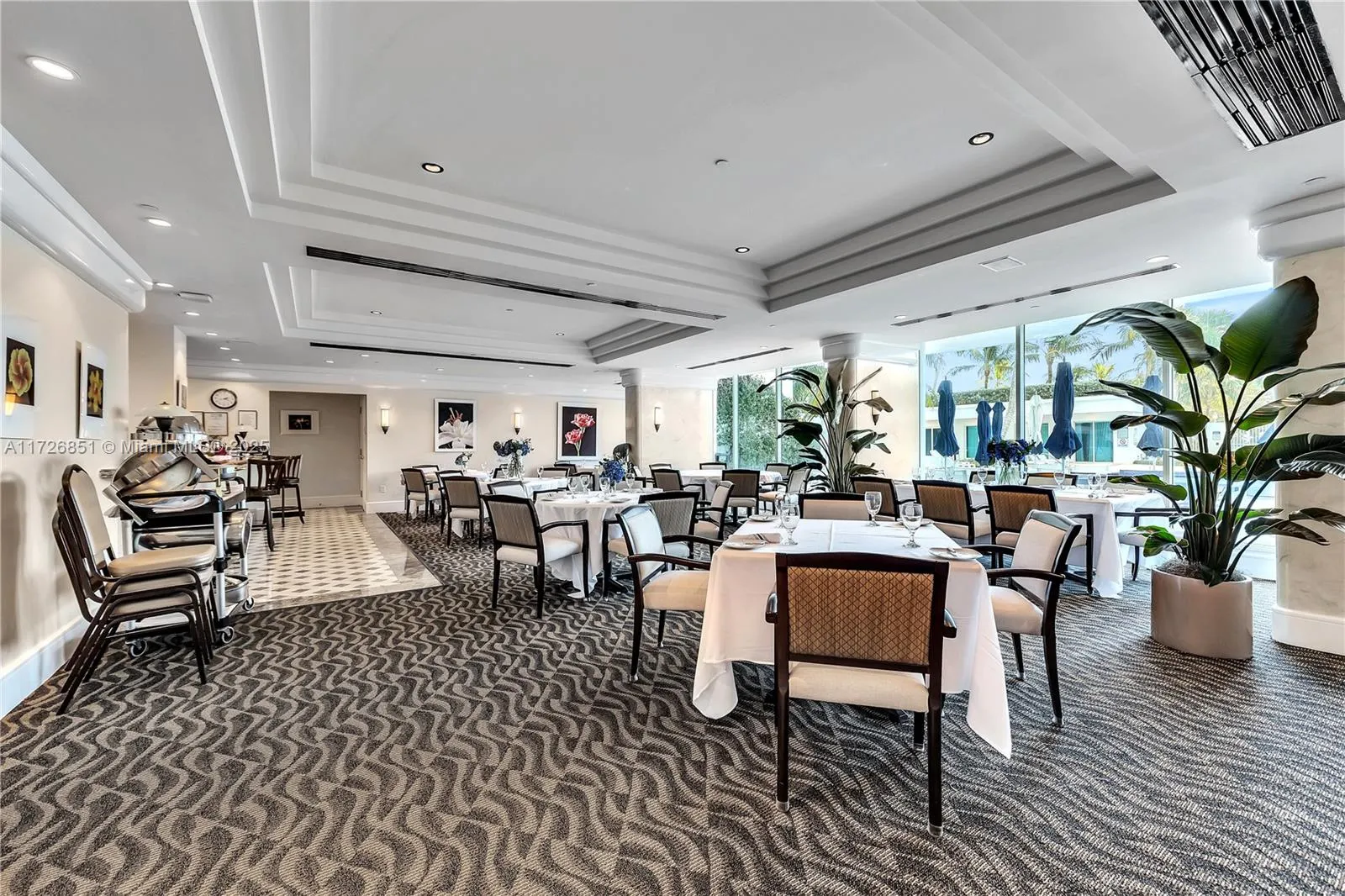 10101 Collins Ave, #11D+cabana