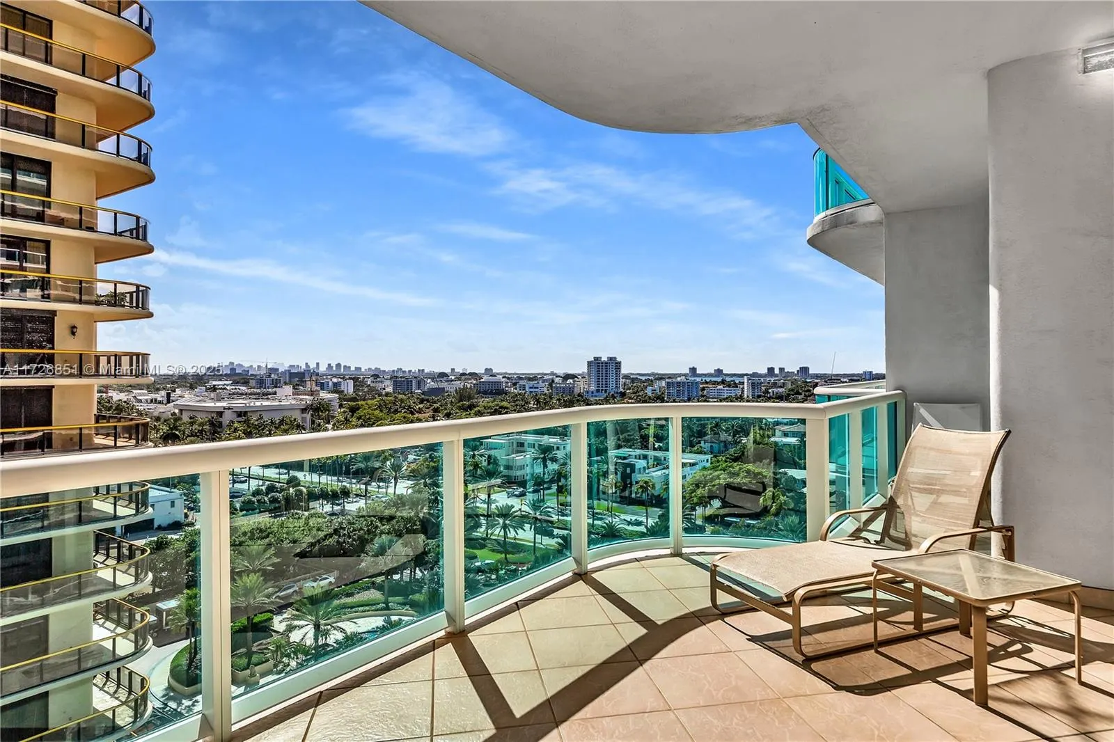 10101 Collins Ave, #11D+cabana