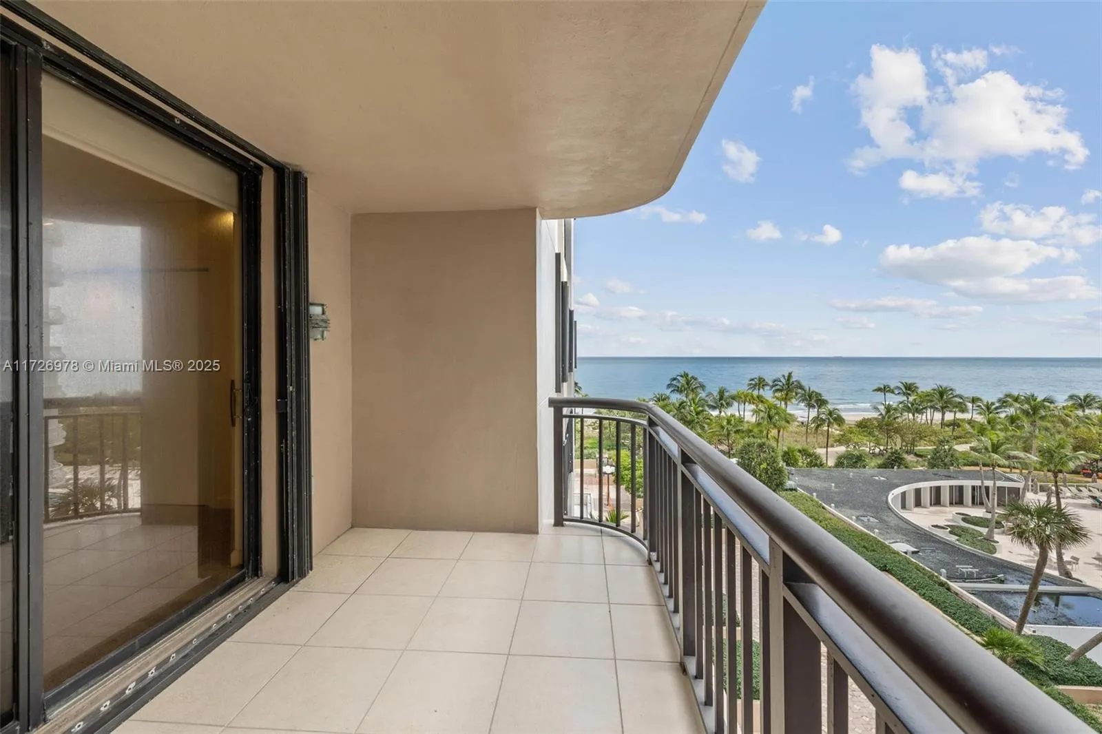 10175 Collins Ave, #502