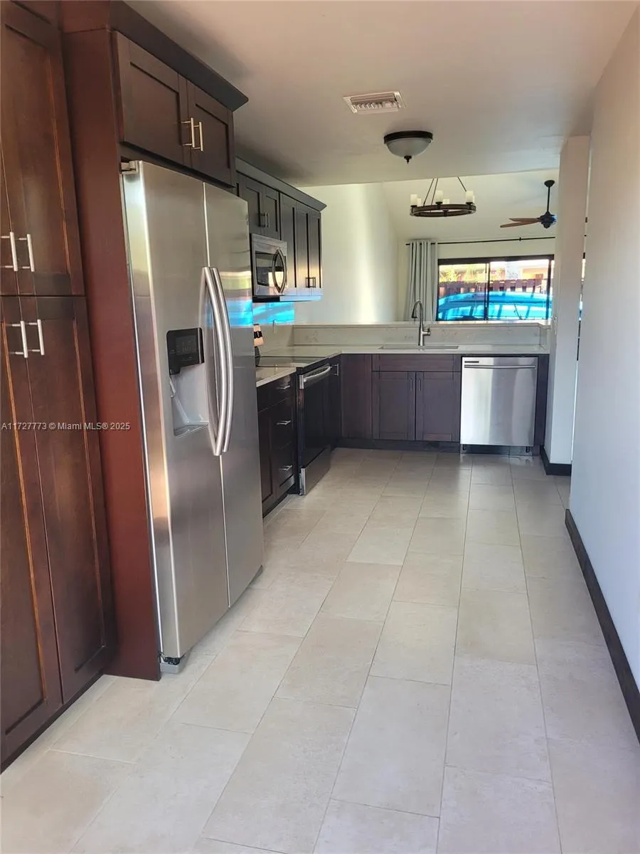 406 SE 14th St