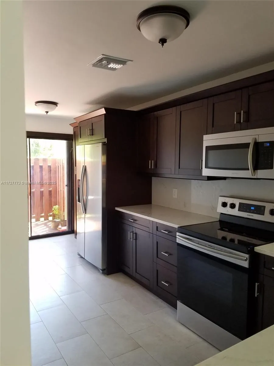 406 SE 14th St