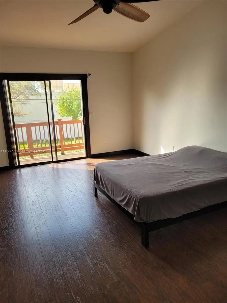 406 SE 14th St