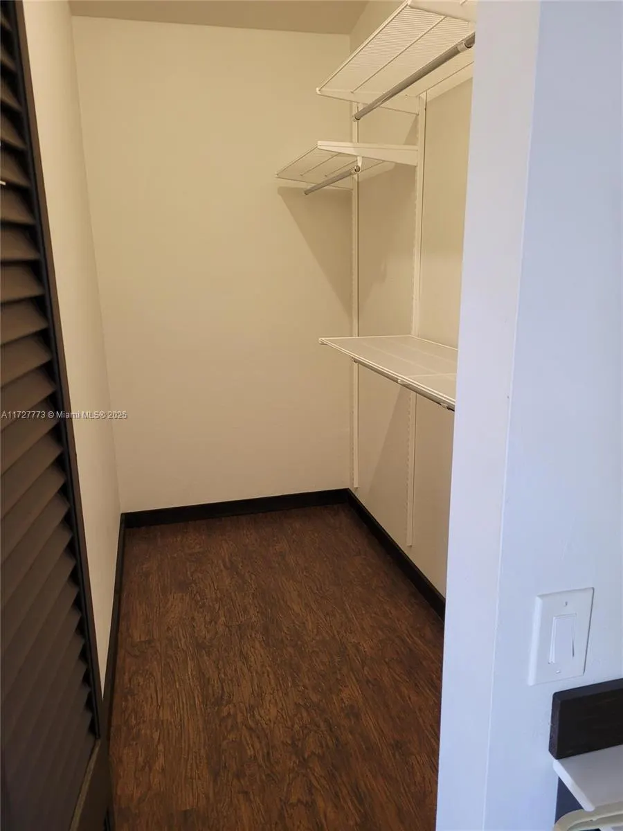 406 SE 14th St