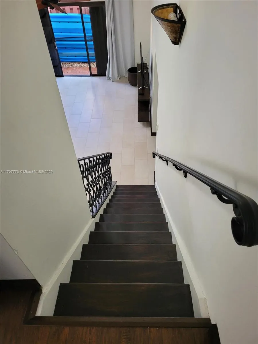 406 SE 14th St