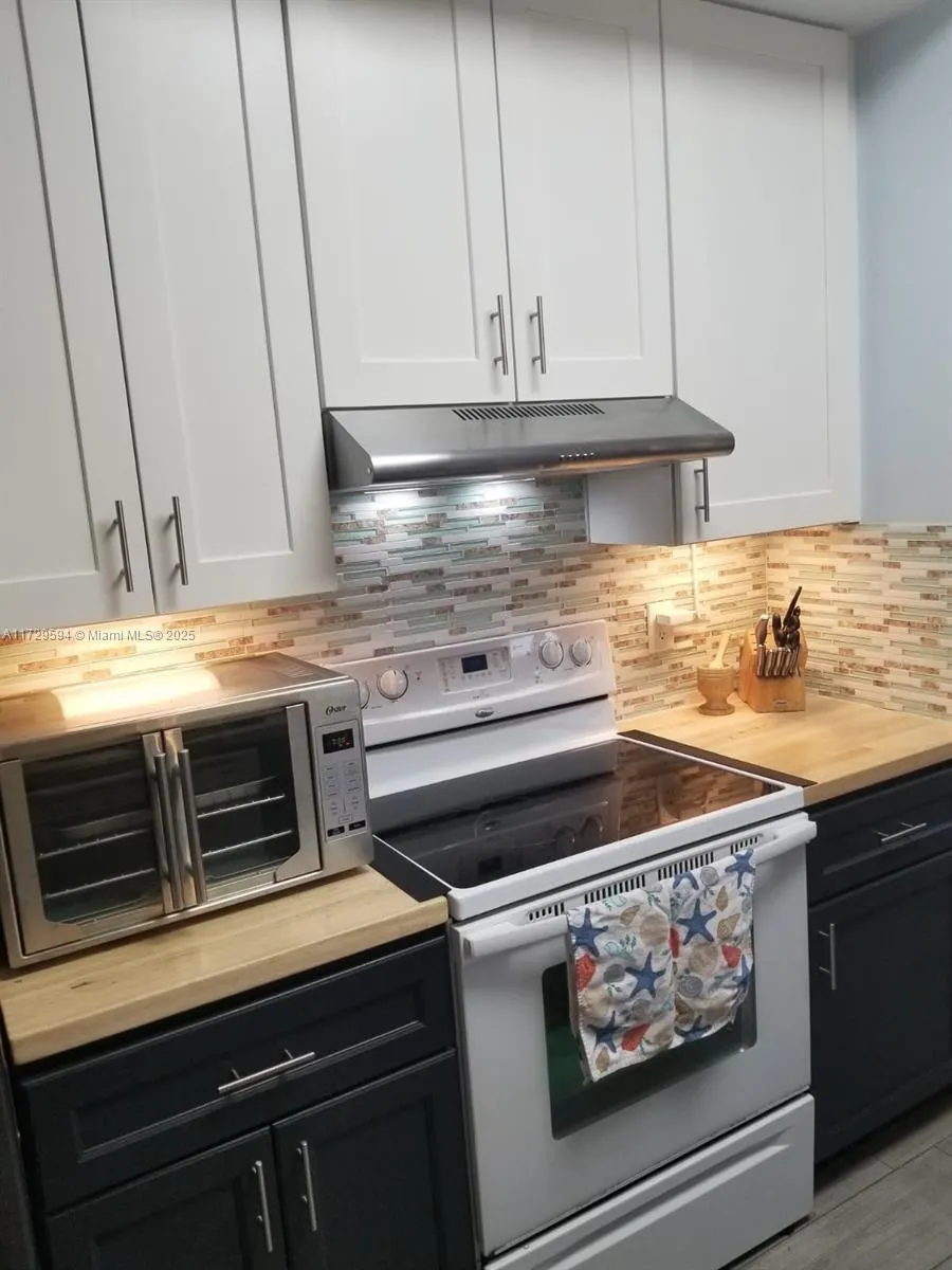4938 Windward Way, #1304