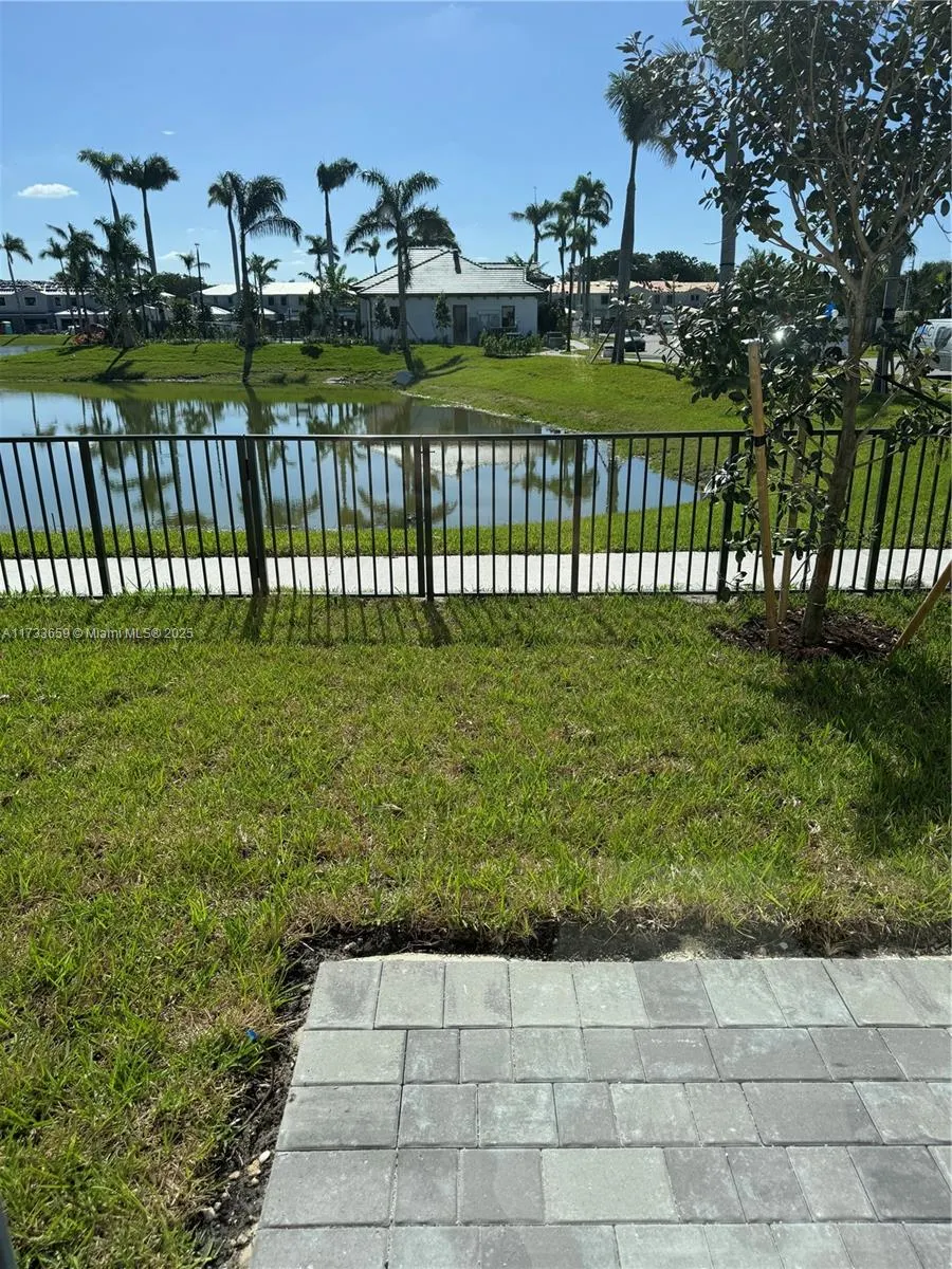 3040 Green Palm Ct, #5838