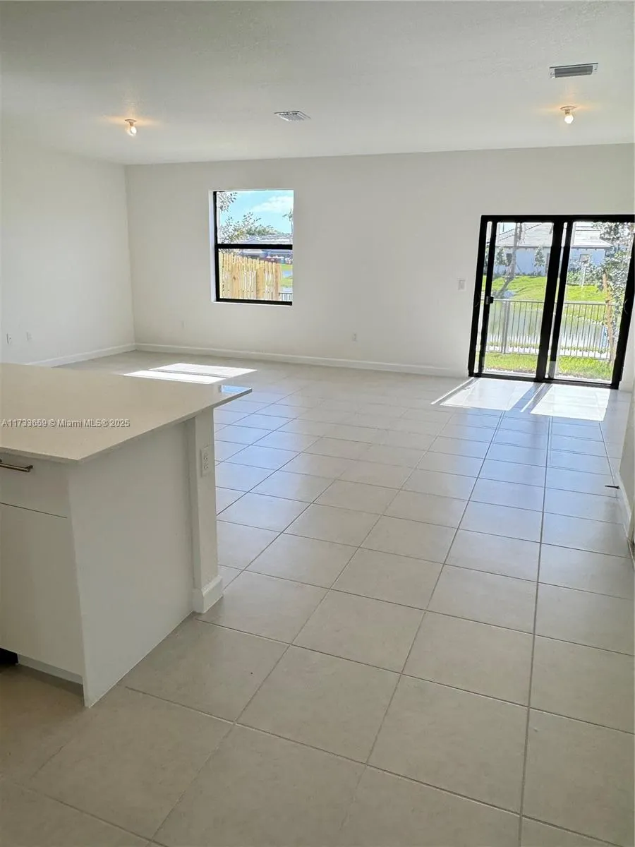 3040 Green Palm Ct, #5838
