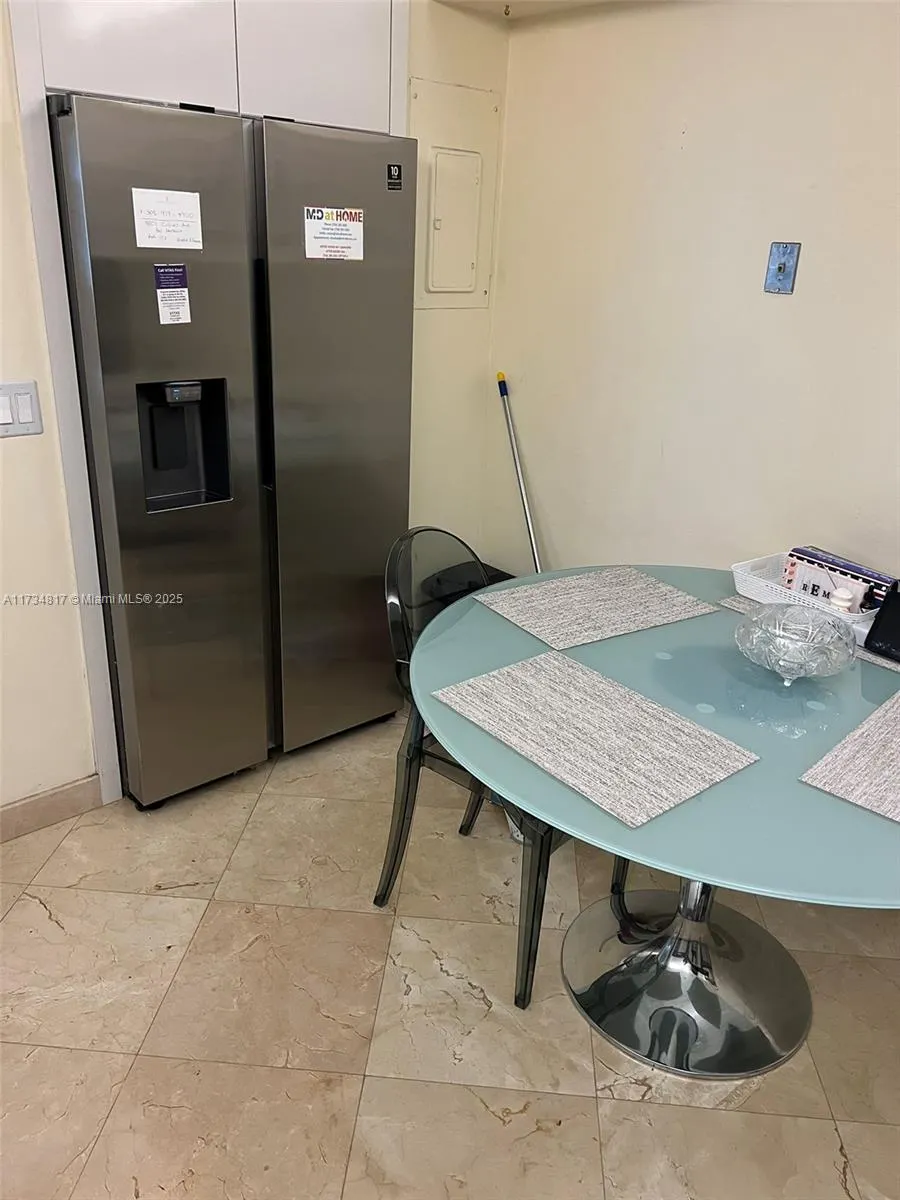 9801 Collins Ave, #17J