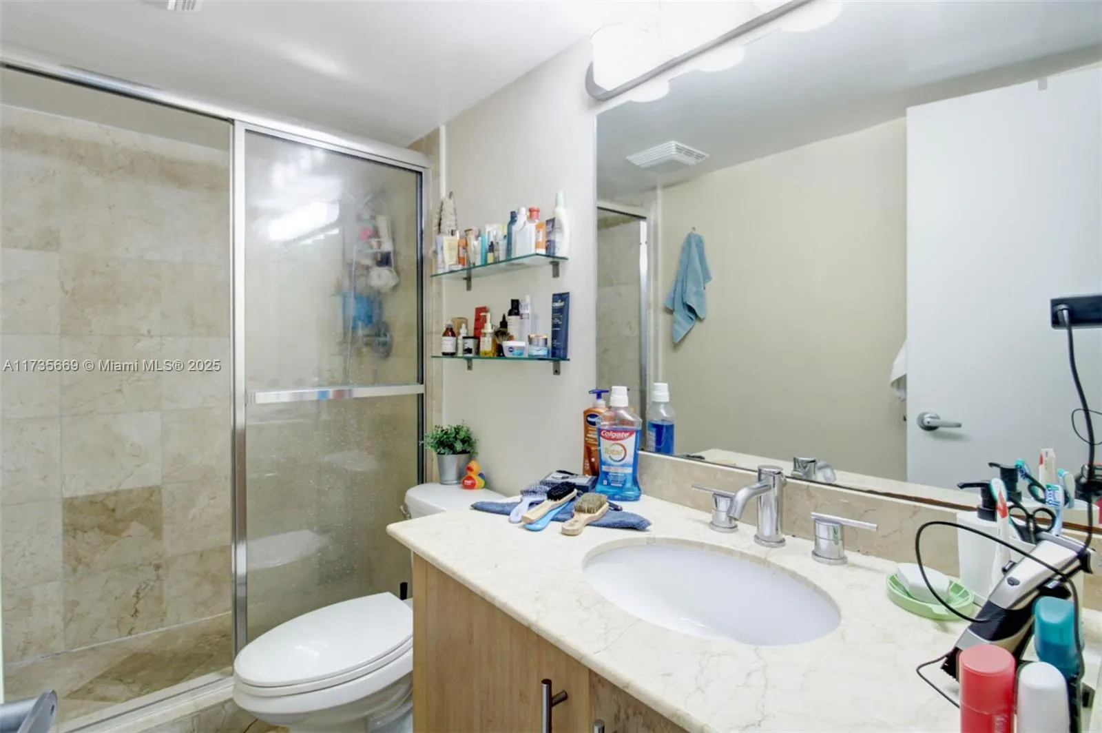 10275 Collins Ave, #817