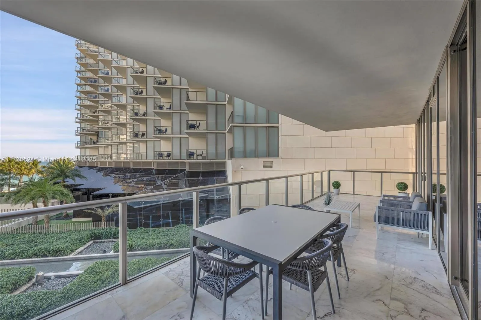 9705 Collins Ave, #404N
