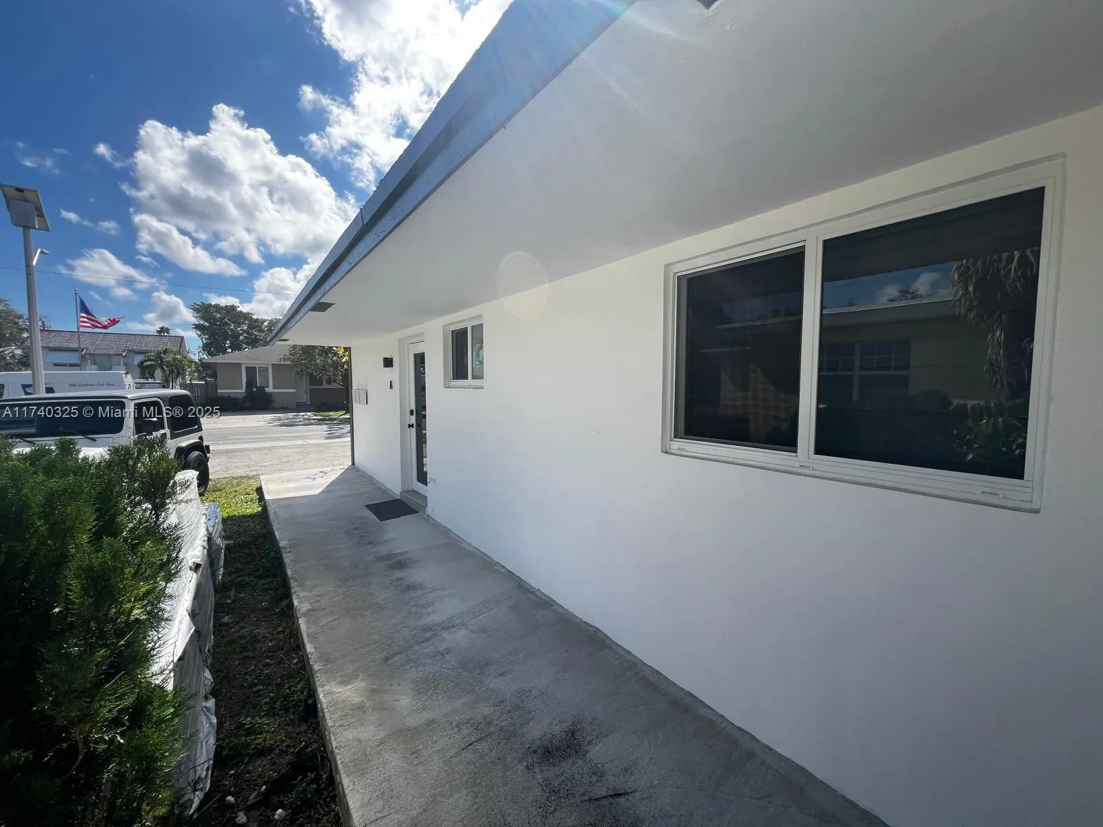 222 SW 8th St