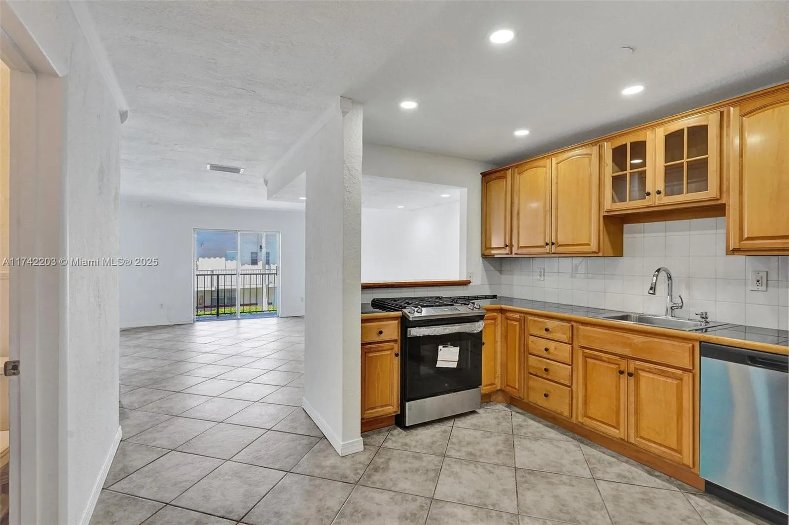 8650 SW 67th Ave, #1022