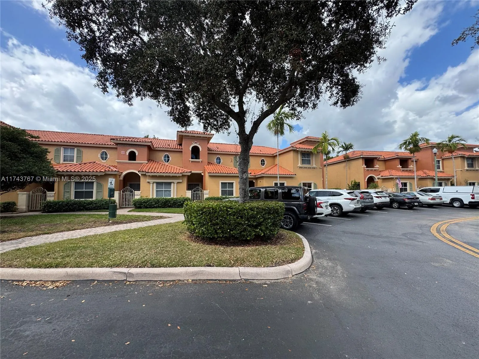 4957 Tradewinds Ter, #704