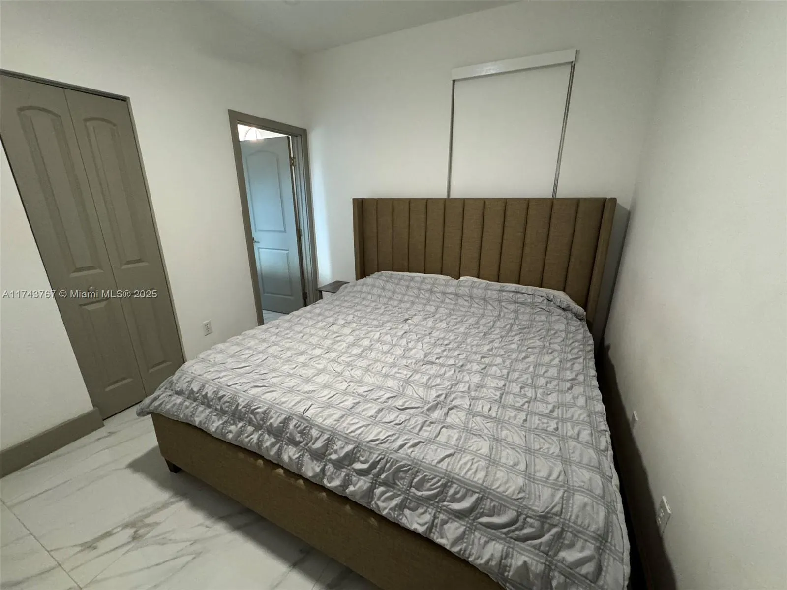 4957 Tradewinds Ter, #704
