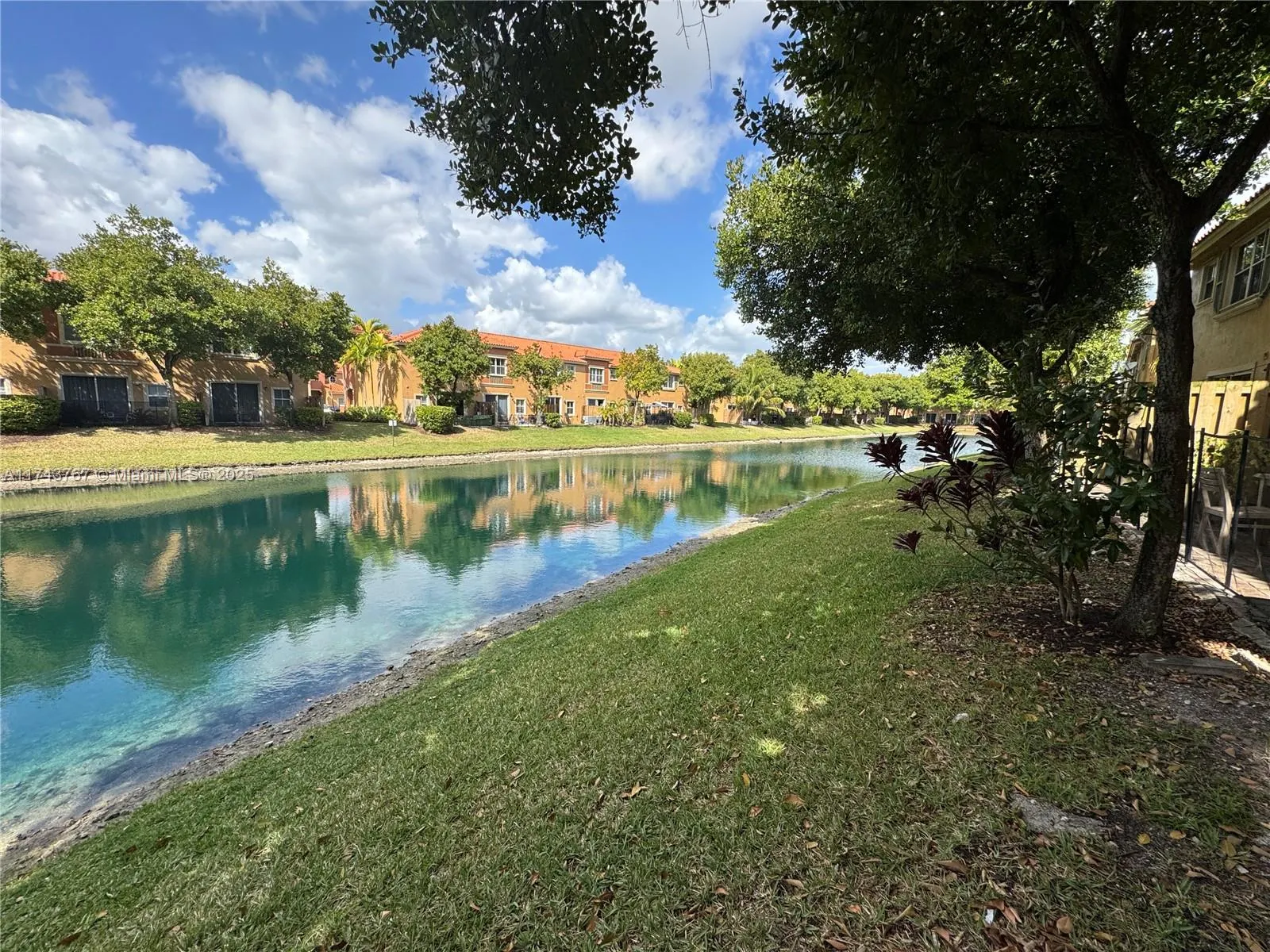 4957 Tradewinds Ter, #704