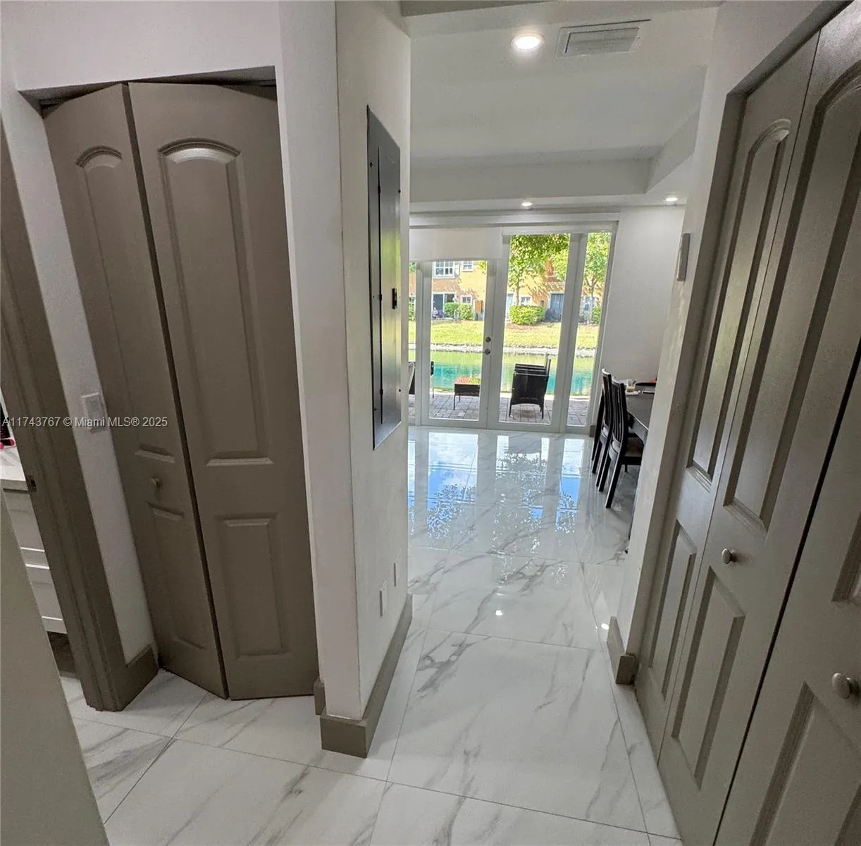 4957 Tradewinds Ter, #704