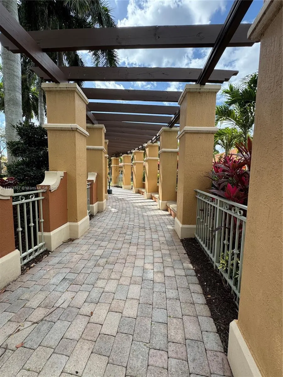 4957 Tradewinds Ter, #704