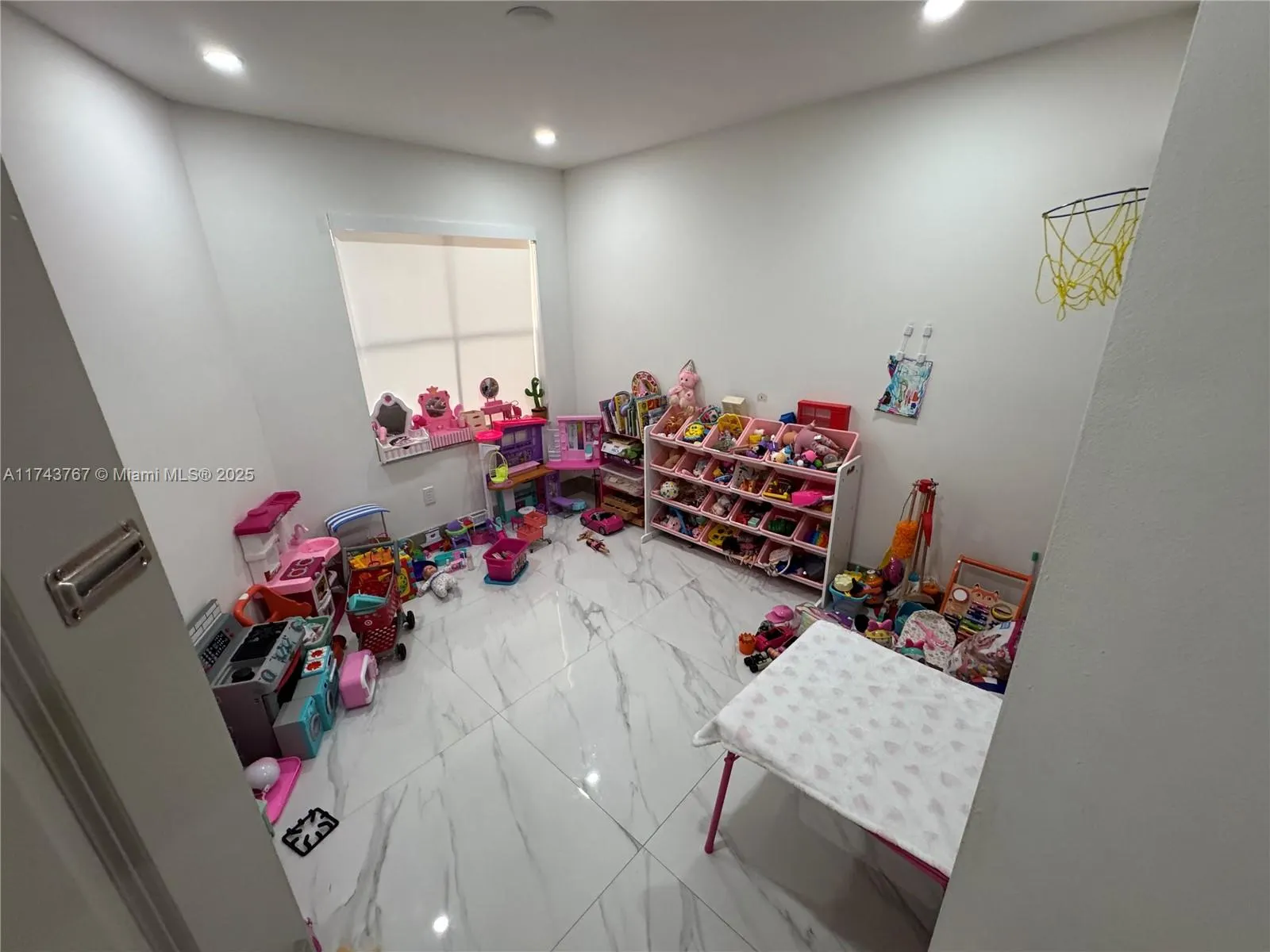 4957 Tradewinds Ter, #704