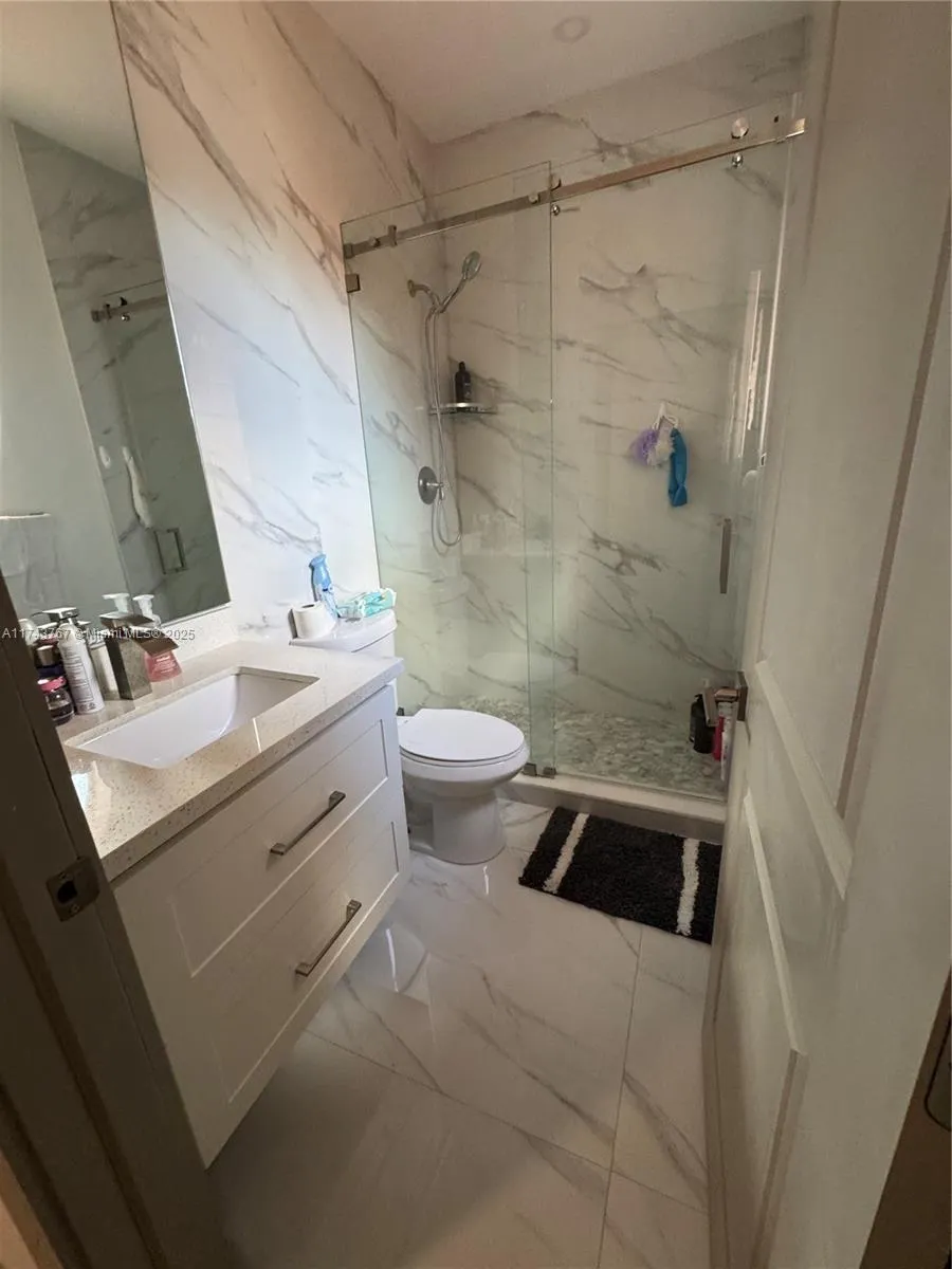 4957 Tradewinds Ter, #704