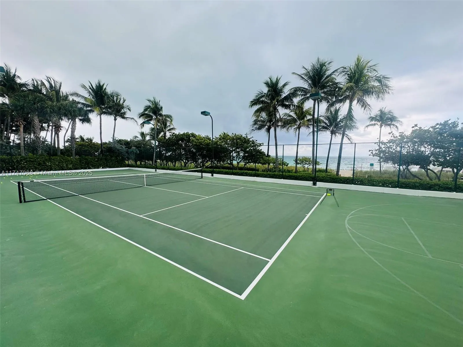 9601 Collins Ave, #1208