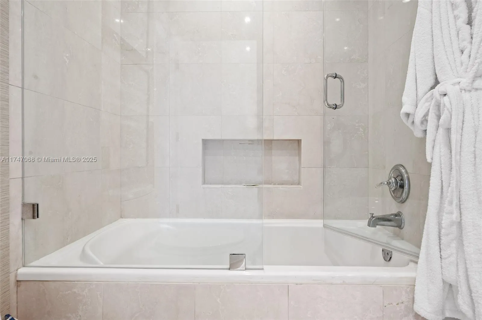 9601 Collins Ave, #1208
