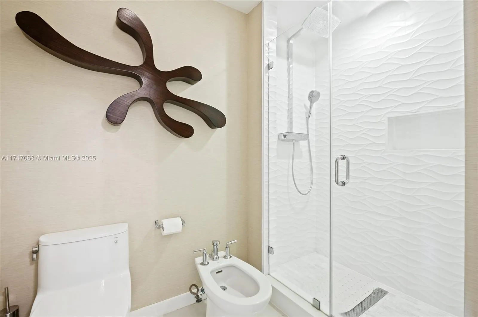 9601 Collins Ave, #1208