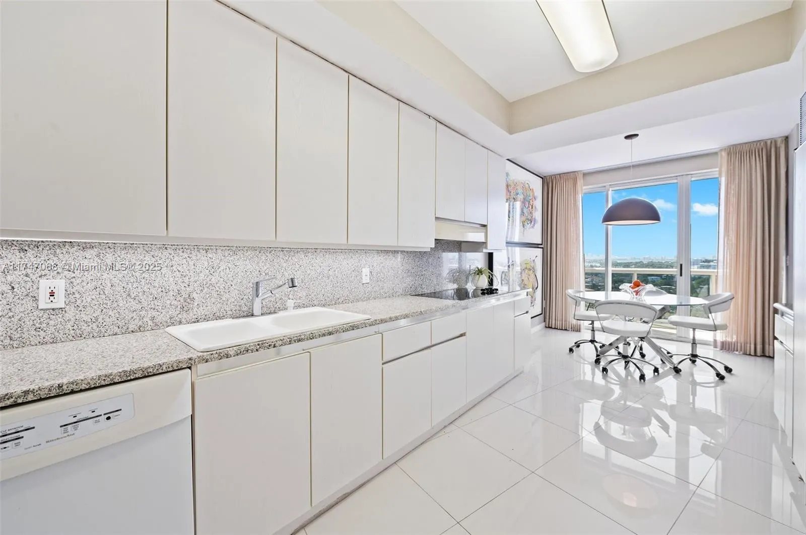 9601 Collins Ave, #1208
