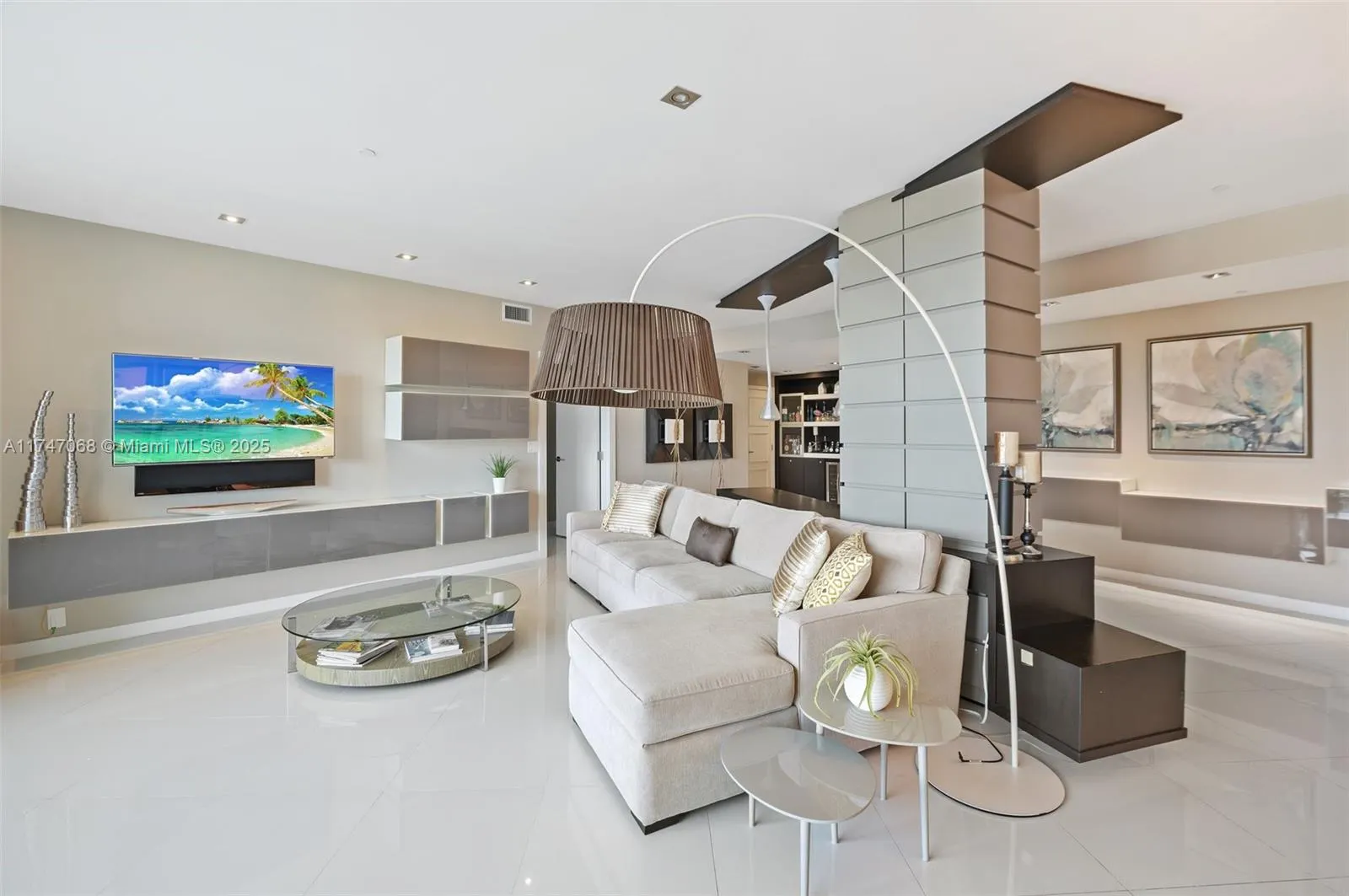 9601 Collins Ave, #1208