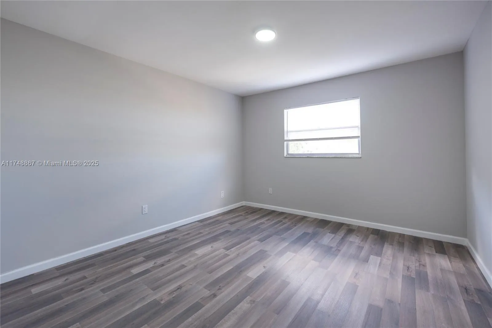 4111 Stirling Rd, #509