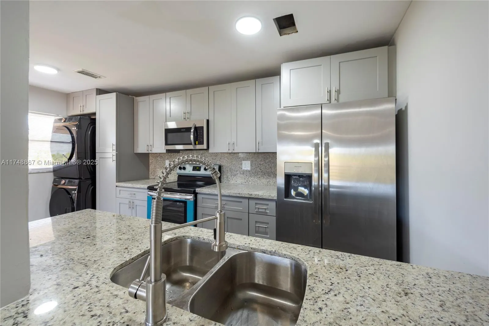 4111 Stirling Rd, #509