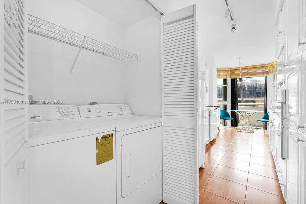 8925 Collins Ave, #2E