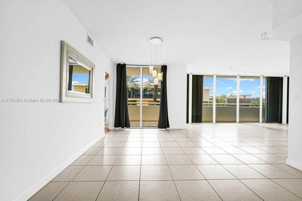 8925 Collins Ave, #2E