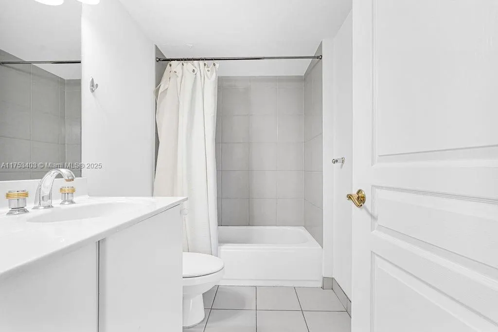 8925 Collins Ave, #2E