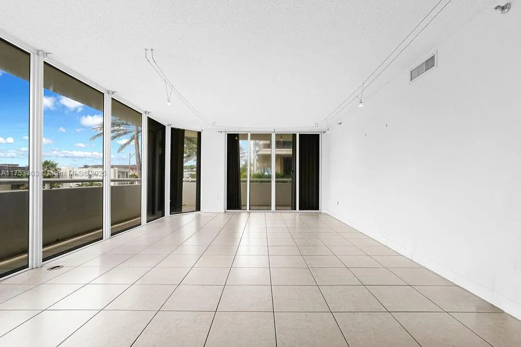 8925 Collins Ave, #2E