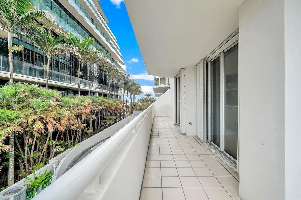 8925 Collins Ave, #2E