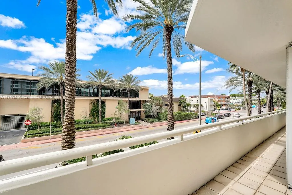 8925 Collins Ave, #2E
