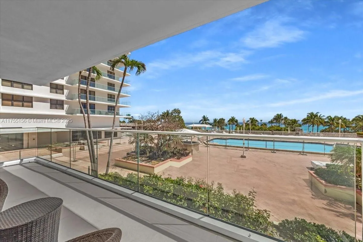 9801 Collins Ave, #4Y