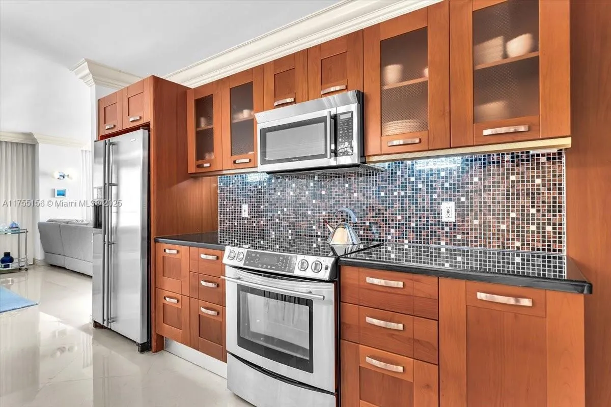 9801 Collins Ave, #4Y