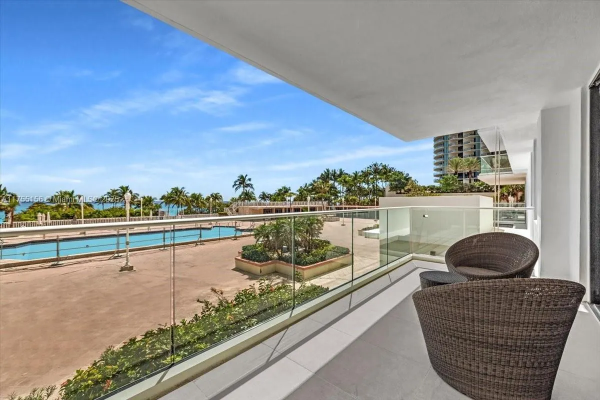 9801 Collins Ave, #4Y