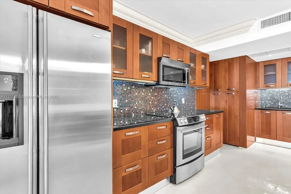 9801 Collins Ave, #4Y