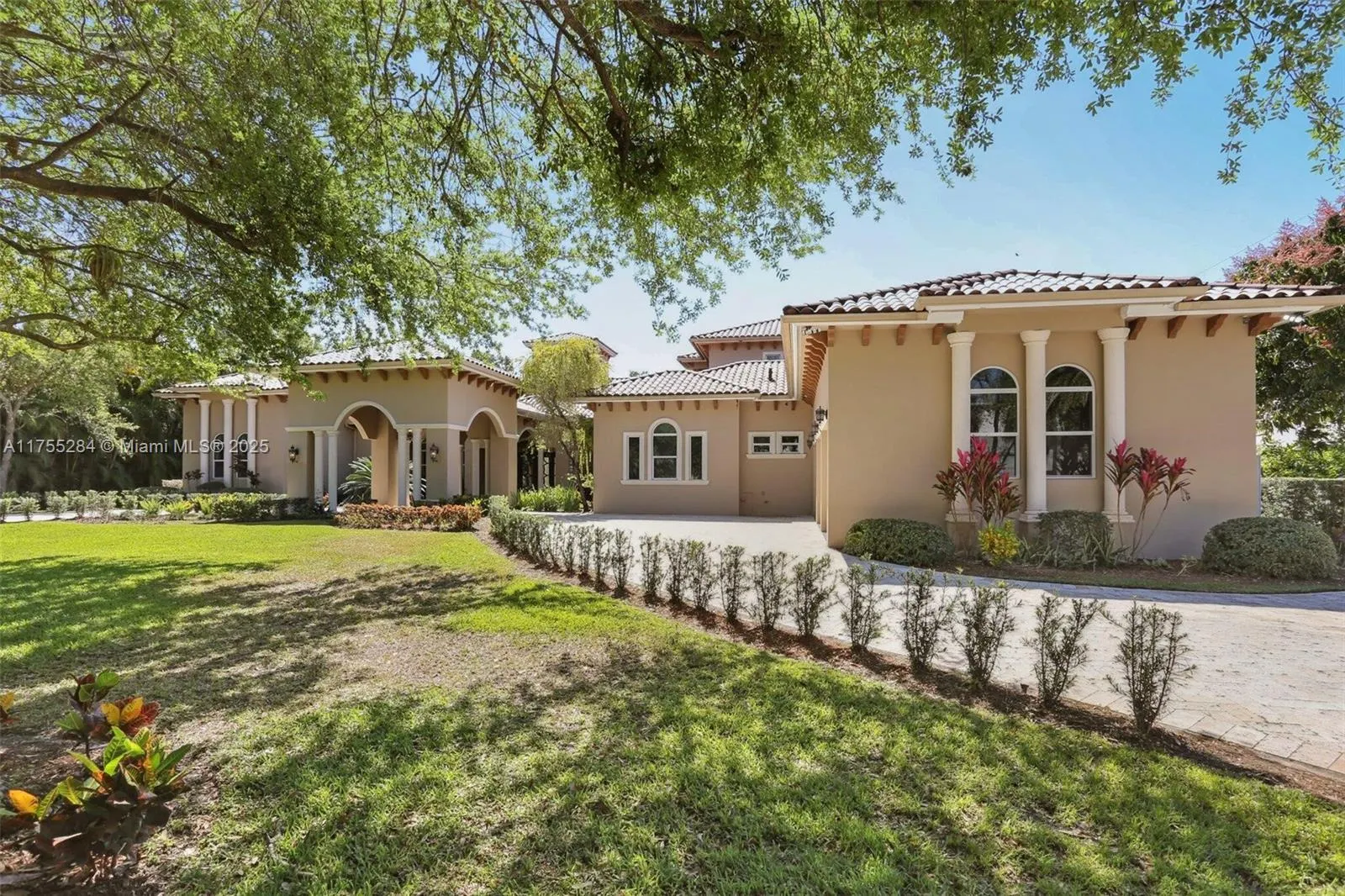 7480 SW 100th St