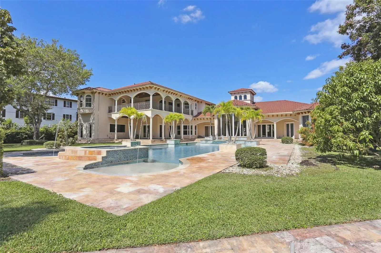 7480 SW 100th St